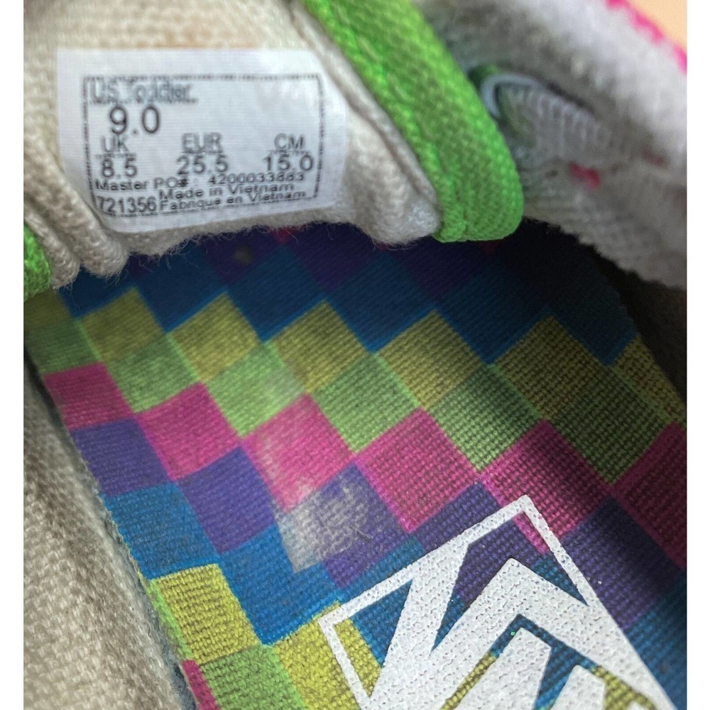 ***SOLD*** Vans Girls Old Skool Multicolor Round Toe Low Top Lace Up Size 9 - Picture 7 of 7